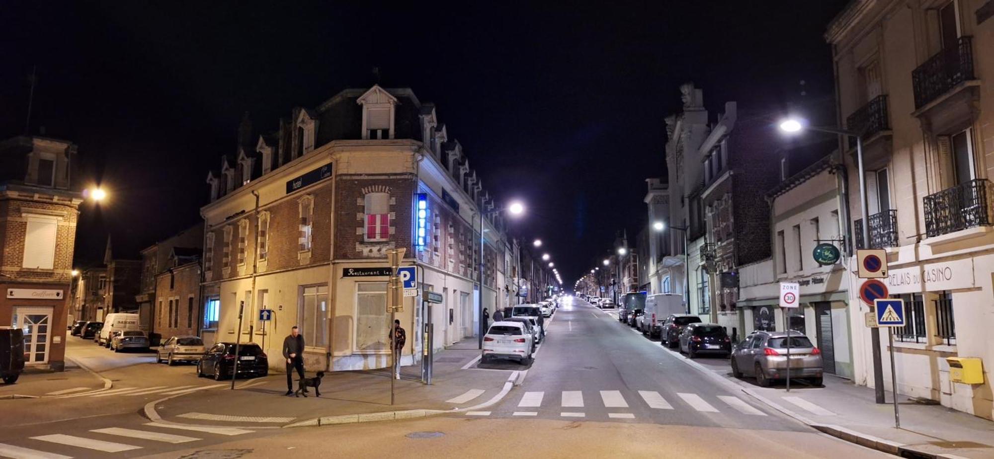 Hotel- Restaurant Le Saint Quentin Exterior foto